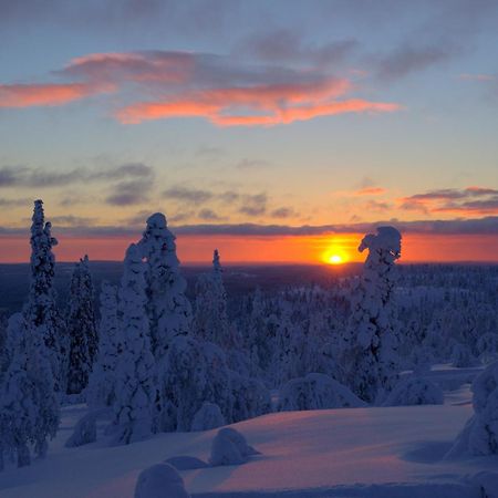 Villa Yllaeksen Yoepuu Äkäslompolo Esterno foto