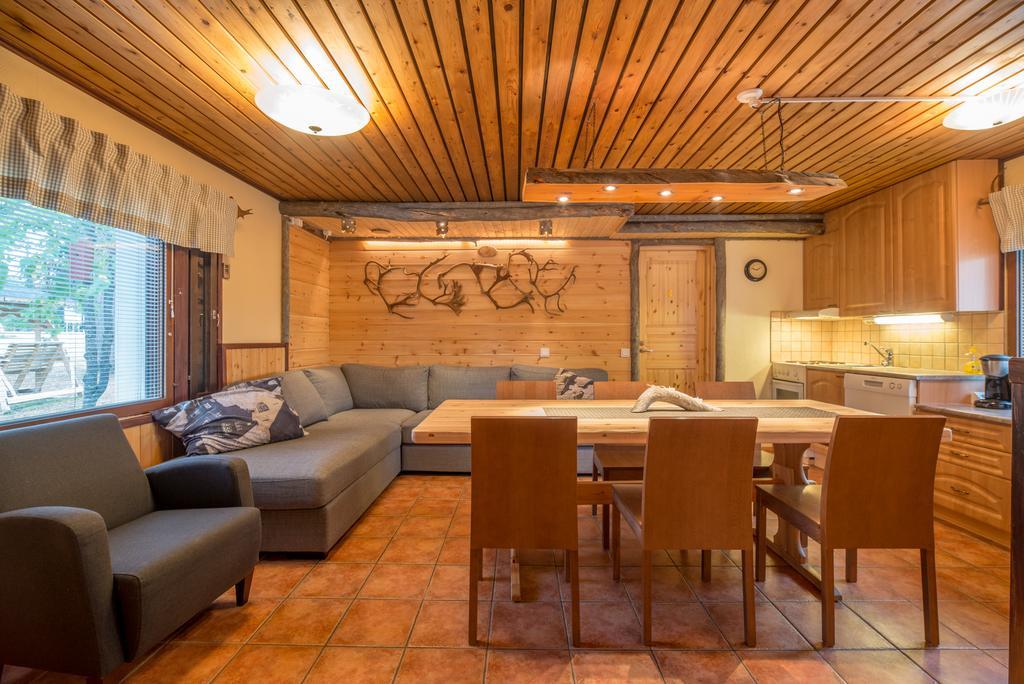 Villa Yllaeksen Yoepuu Äkäslompolo Esterno foto